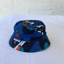 Load image into Gallery viewer, Cool Navy print, 100% cotton bucket hat
