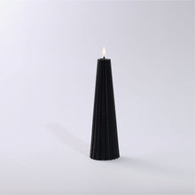 Load image into Gallery viewer, Medium Gear Candle | Black
