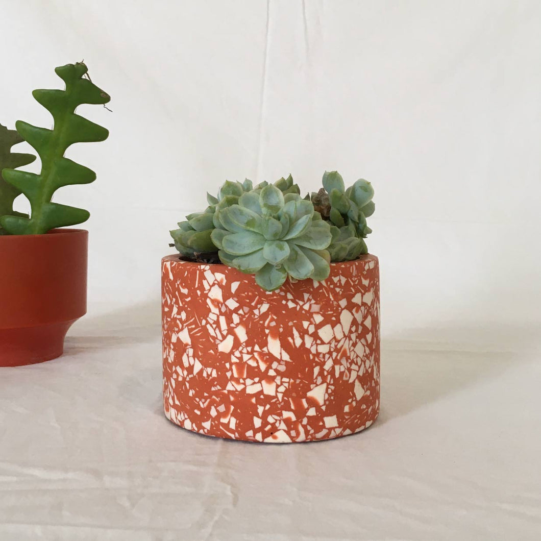Small planter or pot cover